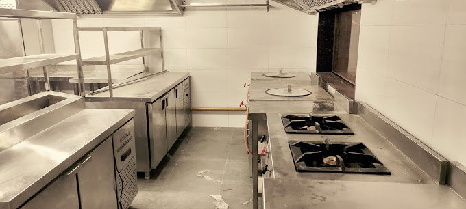 Restaurant Commercial Kitchen Equipment in Noida