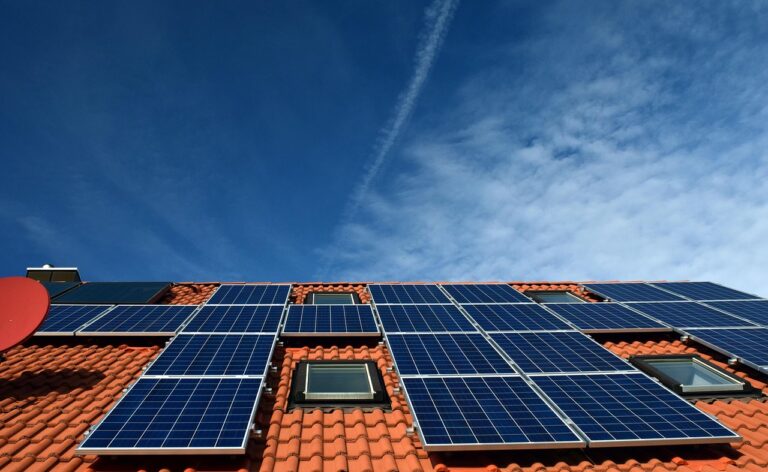 Building Integrated Photovoltaic Panels for Efficient Urban Energy and Modern Architecture