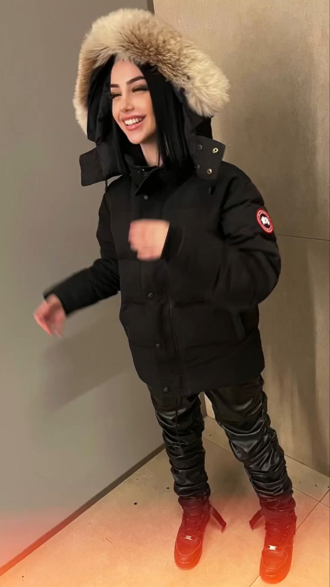 doudoune paragoose Our Story