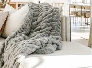 heavy throw blankets