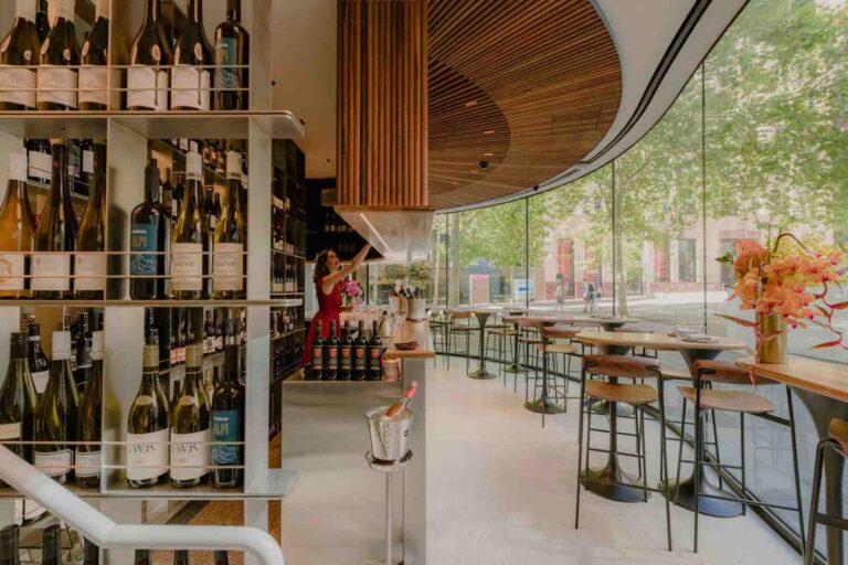 Why a Luxury Wine Bar Sydney Night Feels So Premium Now