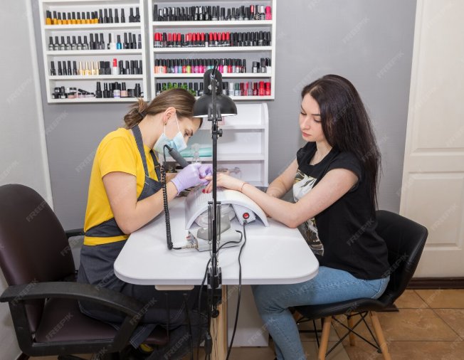 Best Nail Salon Tips: How to Pick a Safe and Professional Salon