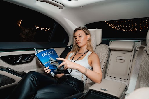 Luxury Chauffeur Service In Dubai For Premium City Travel